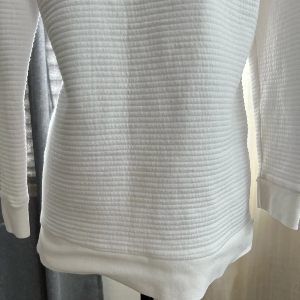 Talbots Classic White quilted pullover Turtleneck Sweater - Picture 8 of 9